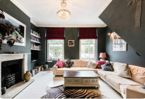 Magical Georgian Maisonette, Angel, Islington